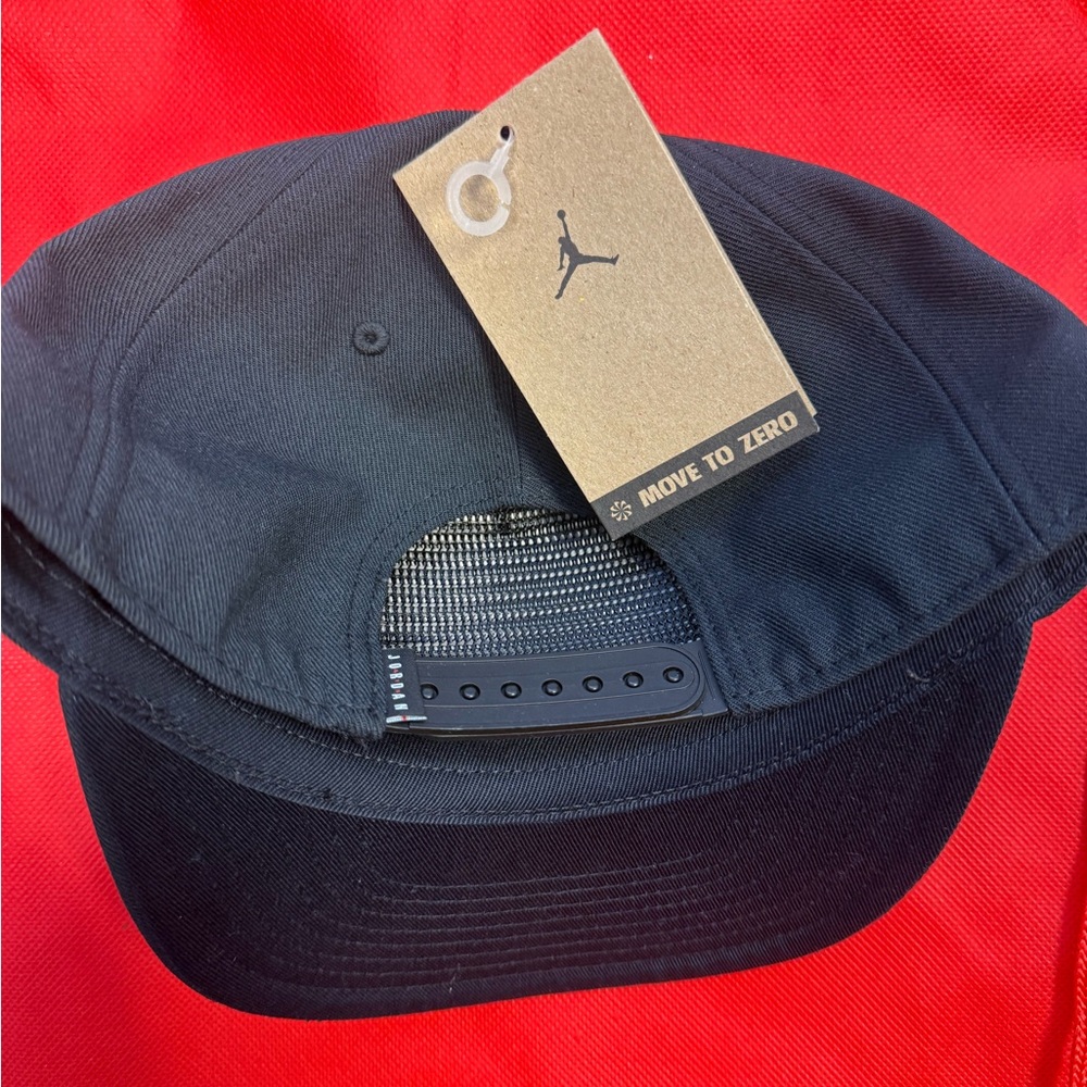 Jordan Pro Cap - Classic Black Snapback Cap - Picture 2 of 3